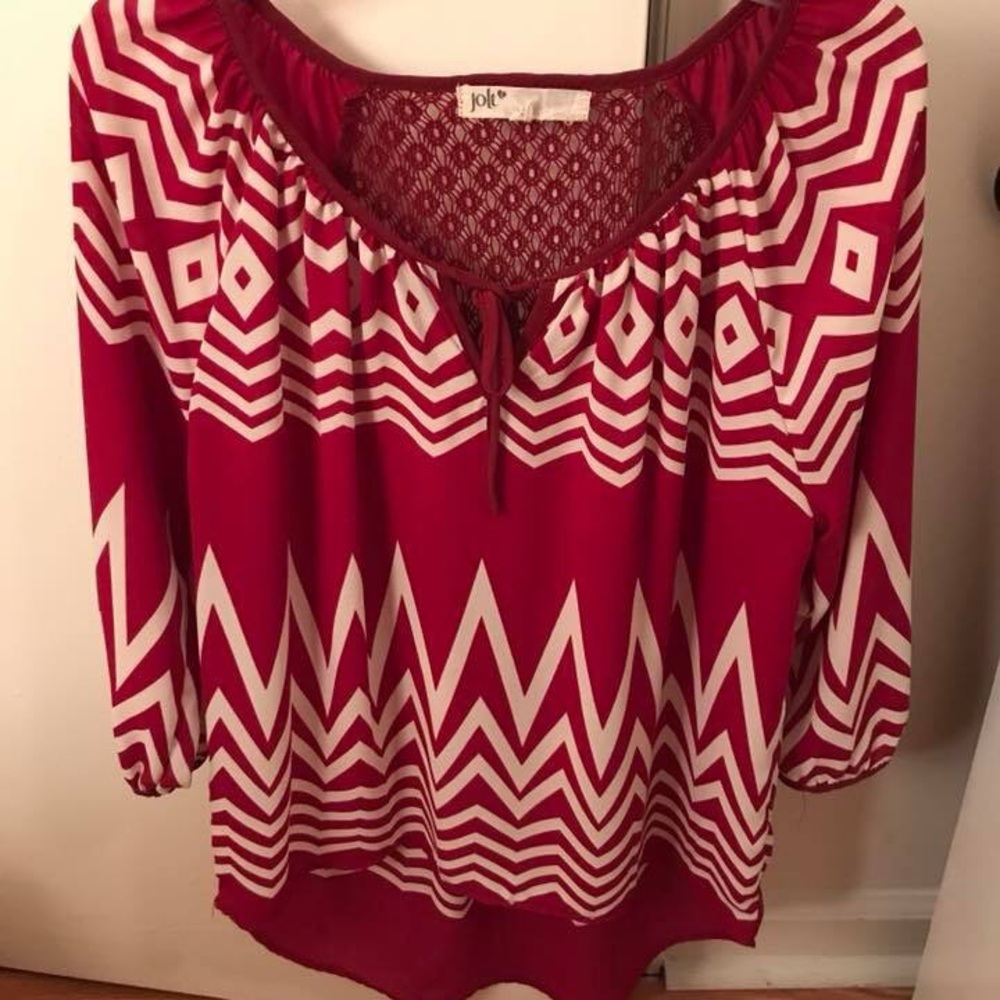 Red & white top